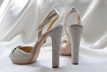 Cargar imagen en el visor de la galería, Ejemplos de Personalizaciones - Zapatos Joya by Puntulina