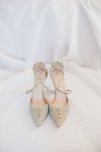 Cargar imagen en el visor de la galería, MARIELA MADRID ZAPATO JOYA BY PUNTULINA